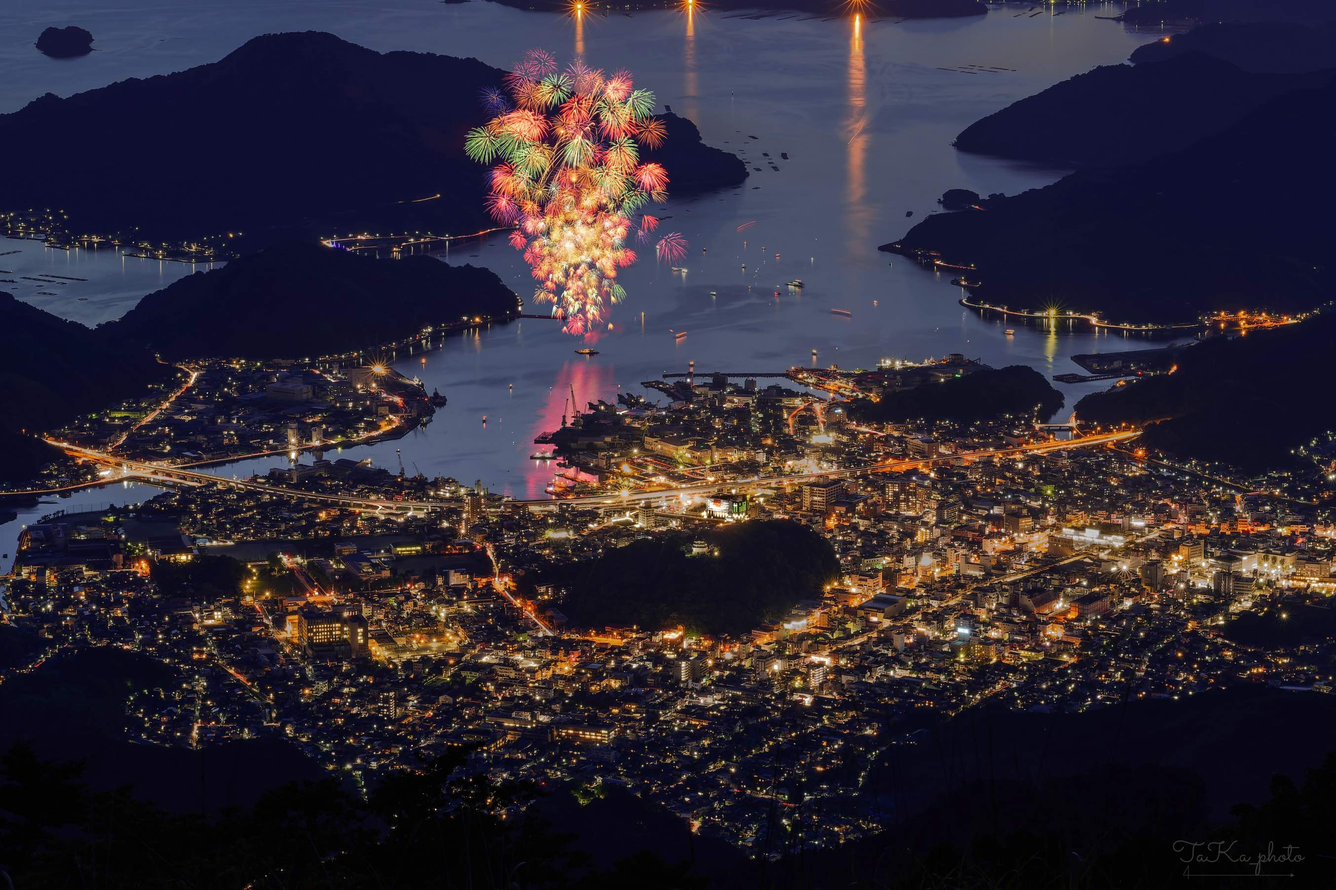 湾都の花火 — Ehime, Japan